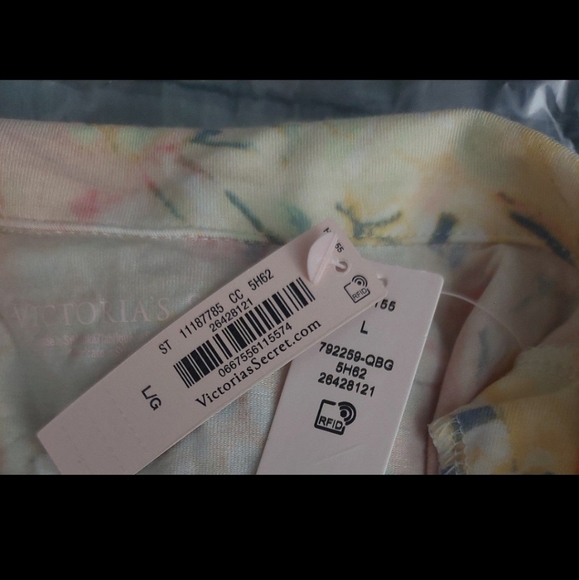 NEW VICTORIA'S SECRET 2 pc MODAL SHORT PAJAMA SET in BUTTERFLY WING PRINT - Picture 6 of 8